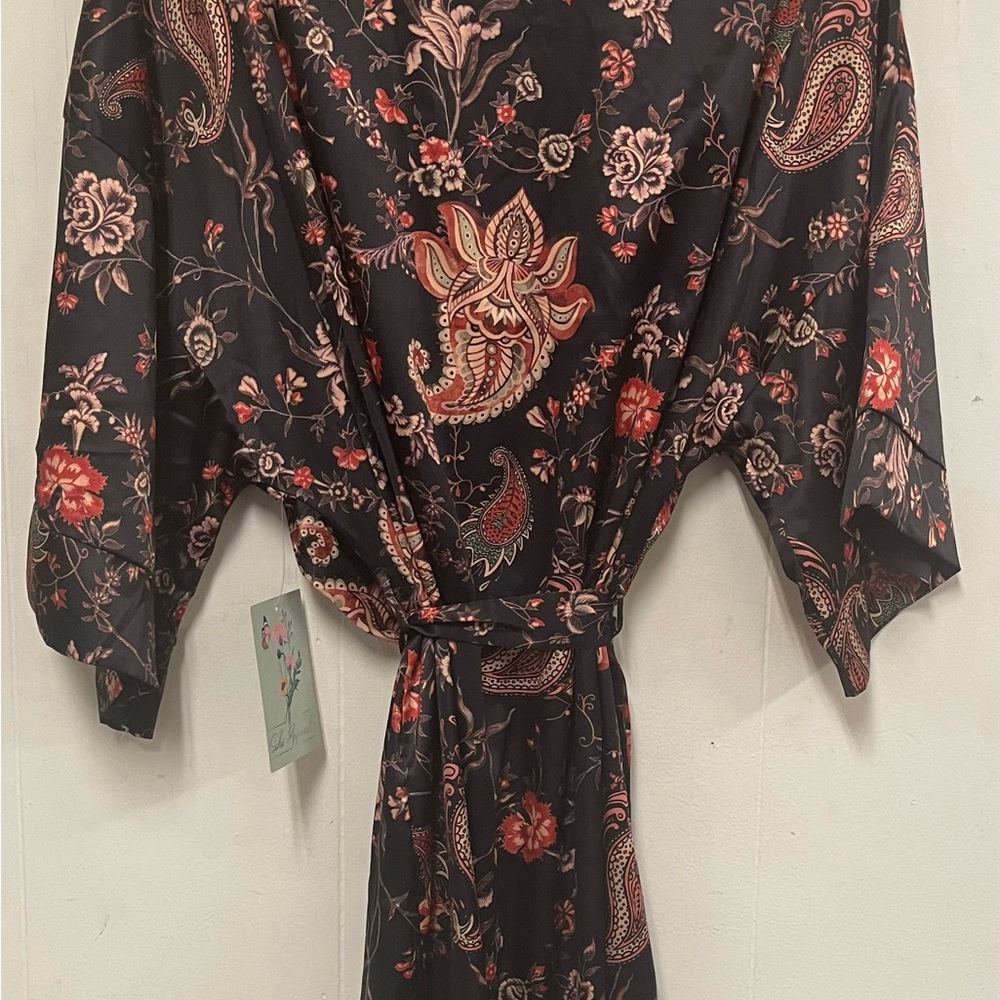 Paisley Robe - Picture 7 of 7